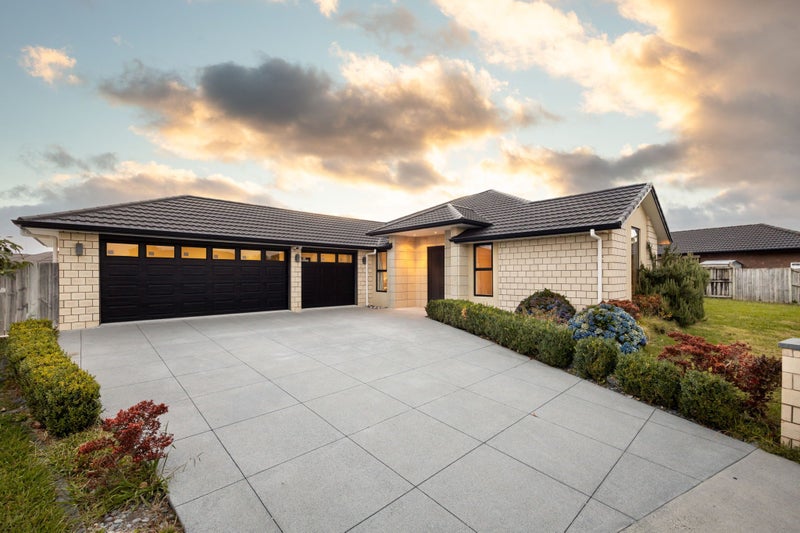 19 Piwakawaka Court, Rototuna North, Hamilton - Carousel 1