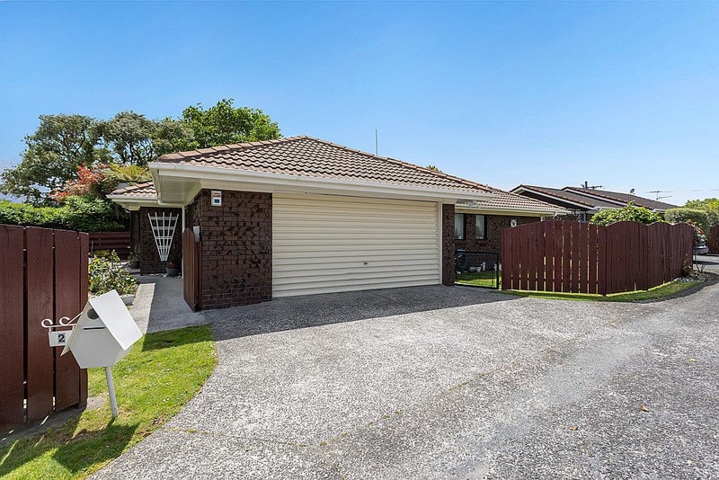 2/66 Rathgar Road, Henderson, Auckland - Carousel 21