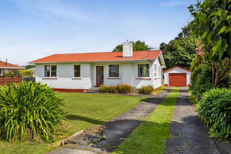 42 Puriri Street, Hawera - Carousel 2