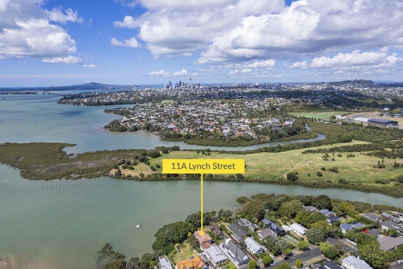 11A Lynch Street, Point Chevalier, Auckland - Carousel 24