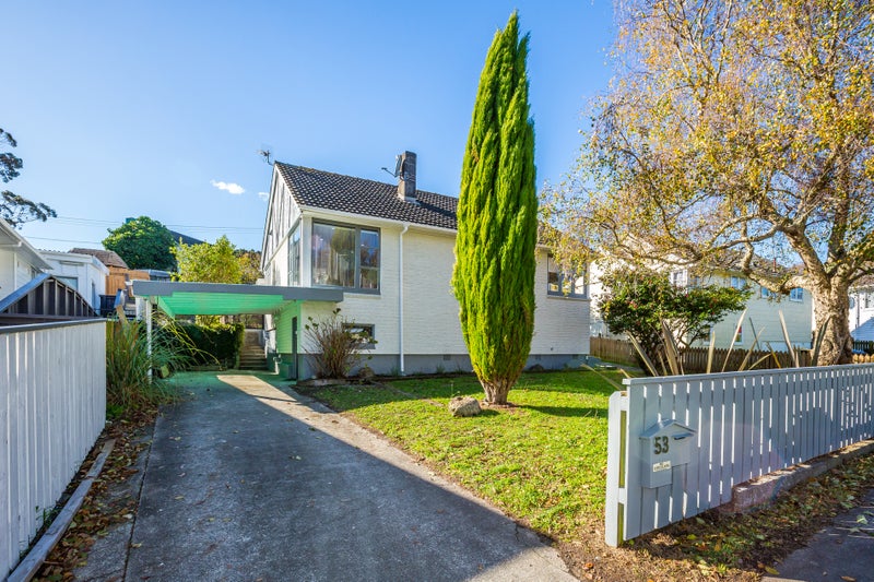 53 Mungavin Avenue, Ranui, Porirua - Carousel 1