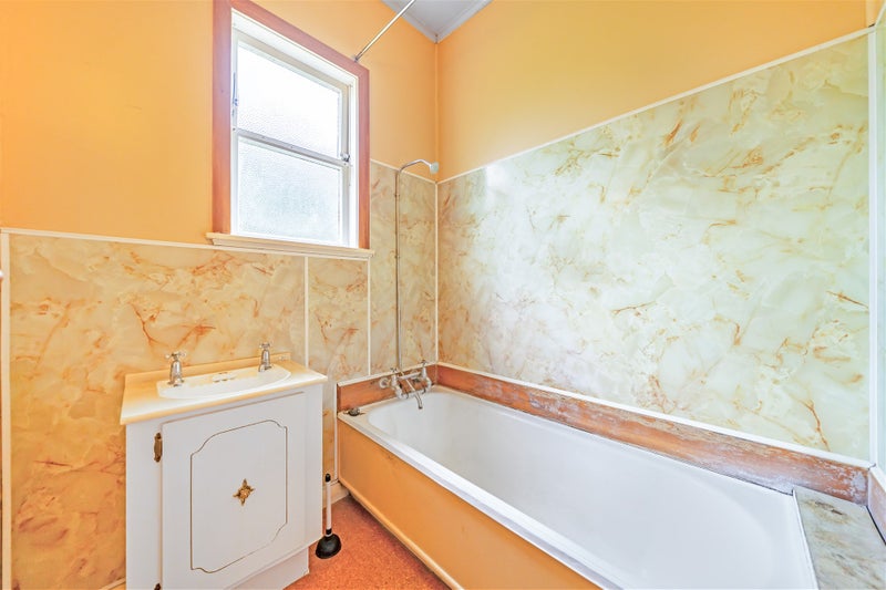 13 Pirie Crescent, Moera, Lower Hutt - Carousel 20