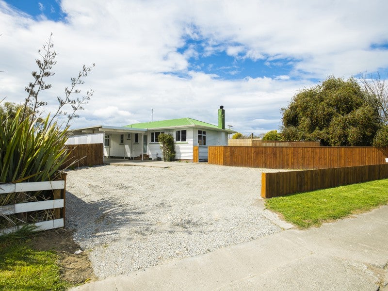 18 Lytton Road, Riverdale, Gisborne - Carousel 18