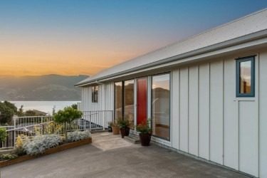 78 Mission Cove, Company Bay, Dunedin - Carousel 1