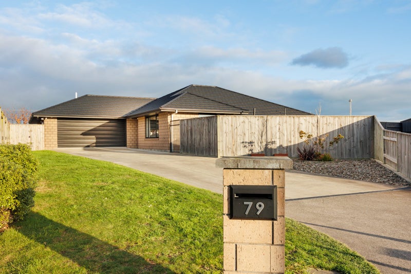 79 Balrickard Way, Milson, Palmerston North - Carousel 27