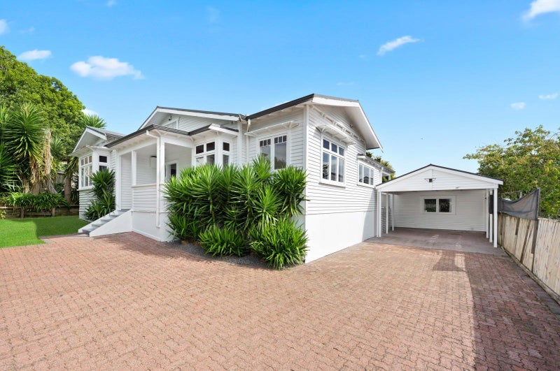 46B Ellicott Road, Nawton, Hamilton - Carousel 1