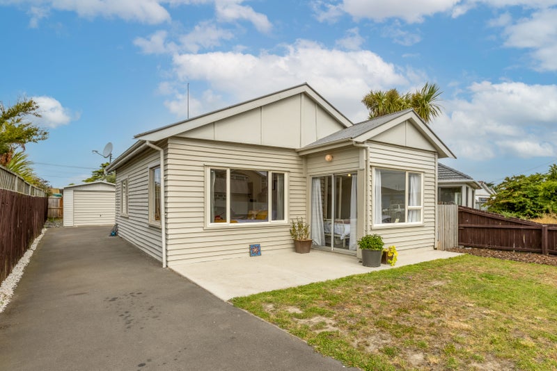 9 Baker Street, New Brighton, Christchurch - Carousel 1
