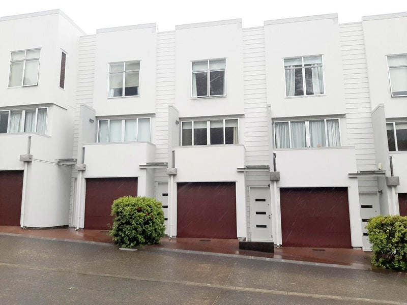 7/852 Mount Eden Road, Three Kings, Auckland - Carousel 1