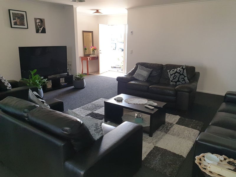 1 Gordon Davies Lane, Huntington, Hamilton - Carousel 7
