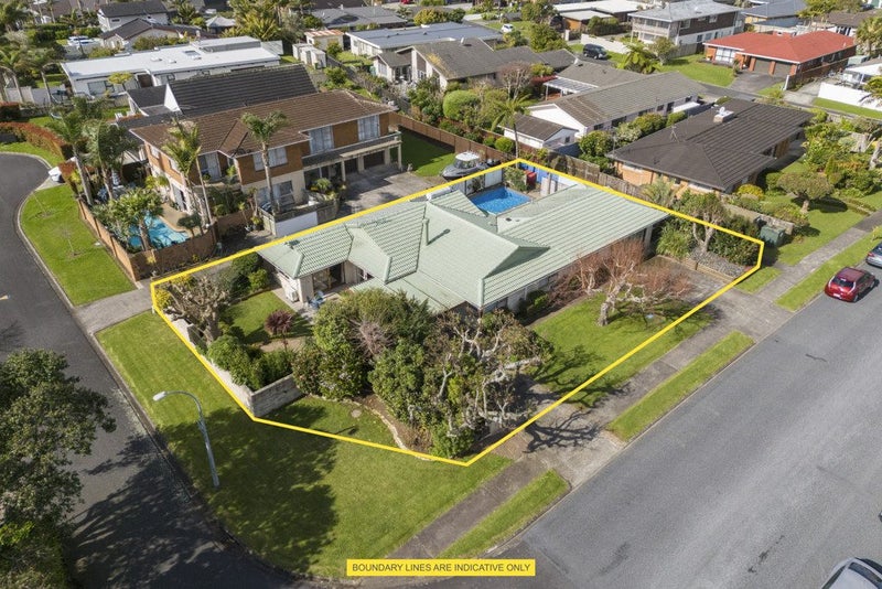 7 Clyside Avenue, Half Moon Bay, Auckland - Carousel 1