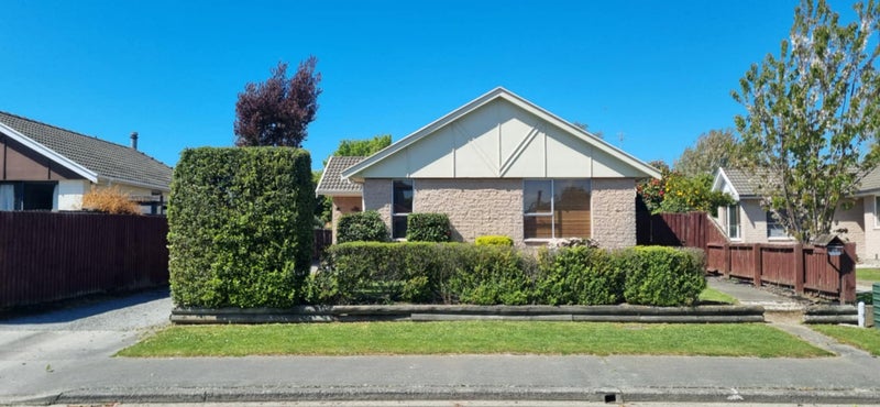 64 Oakley Crescent, Hornby, Christchurch - Carousel 2