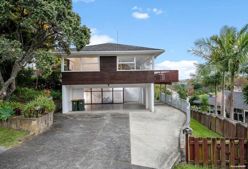 6 Pickwick Parade, Mellons Bay, Auckland - Carousel 1