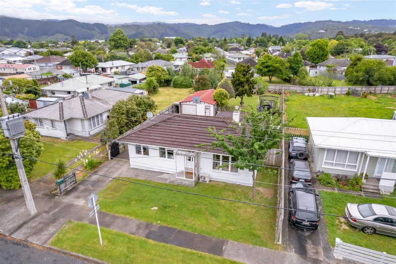 35 Rimutaka Street, Trentham, Upper Hutt - Carousel 2