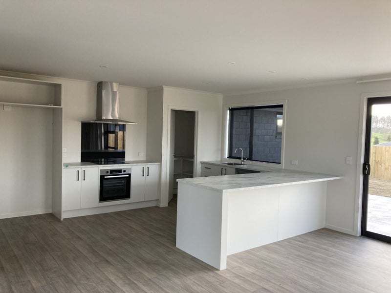 38 Acacia Avenue, Kihikihi, Te Awamutu - Carousel 2