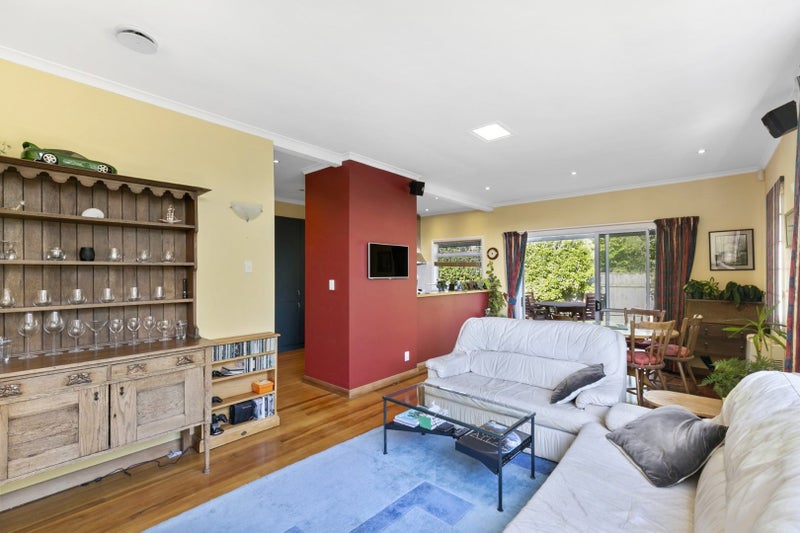 47 Mandalay Terrace, Khandallah, Wellington - Carousel 2