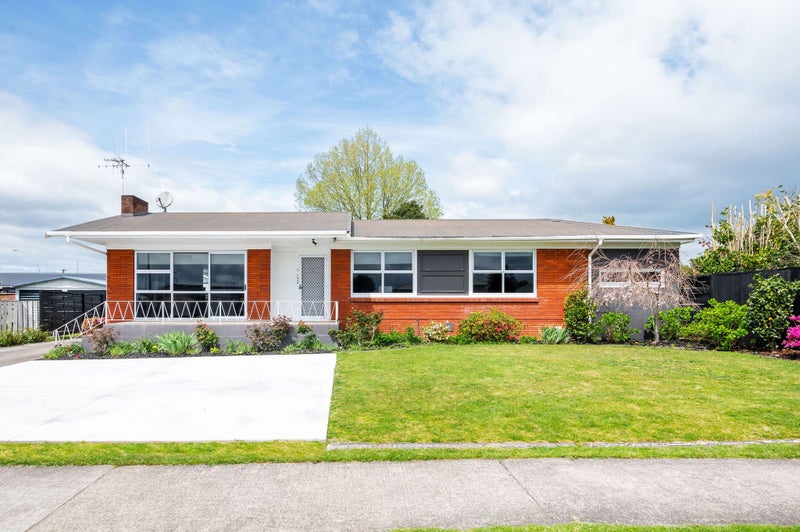 152 Bryant Road, St Andrews, Hamilton - Carousel 1