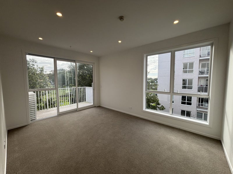 208/9B Jordan Avenue, Onehunga, Auckland - Carousel 2