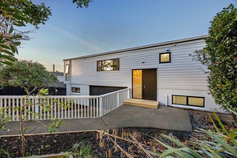 54 Shetland Street, Glen Eden, Auckland - Carousel 2