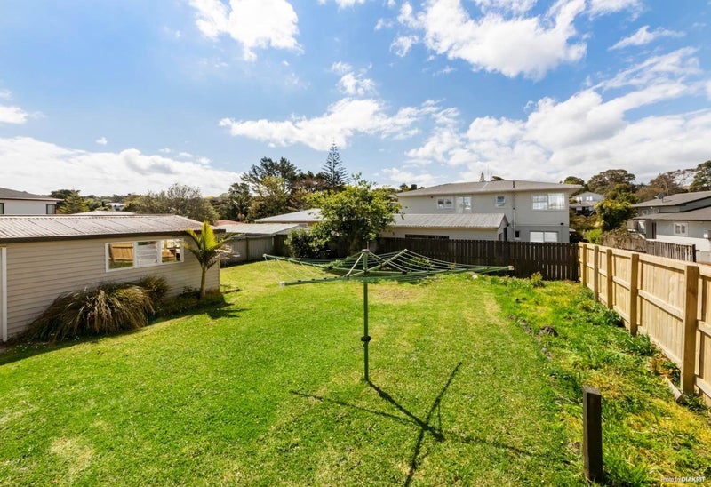 24 La Rosa Street, Green Bay, Auckland - Carousel 18