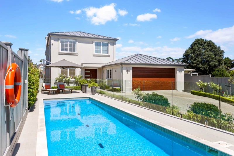 111 Melanesia Road, St Heliers, Auckland - Carousel 1