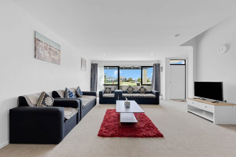 4 Huke Lane, Takanini, Auckland - Carousel 2