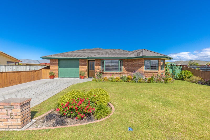16 Kelsi Street, Tawhero, Whanganui - Carousel 1