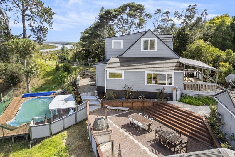 85 Kaipara Coast Highway, Kaukapakapa - Carousel 1