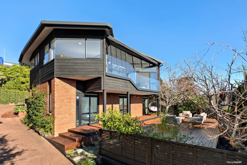 2/30 Prospect Terrace, Milford, Auckland - Carousel 1