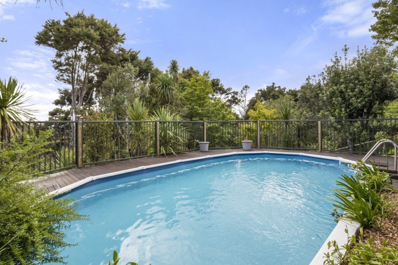 19 Te Araroa Drive, Paremoremo, Auckland - Carousel 2