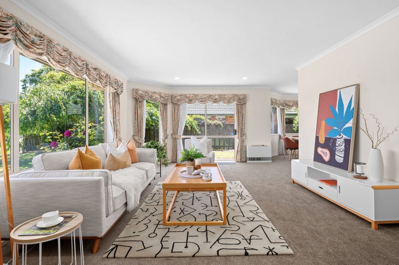 22 Cairns Crescent, Rototuna, Hamilton - Carousel 2