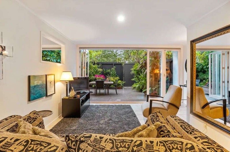 1/15 George Street, Newmarket, Auckland - Carousel 2