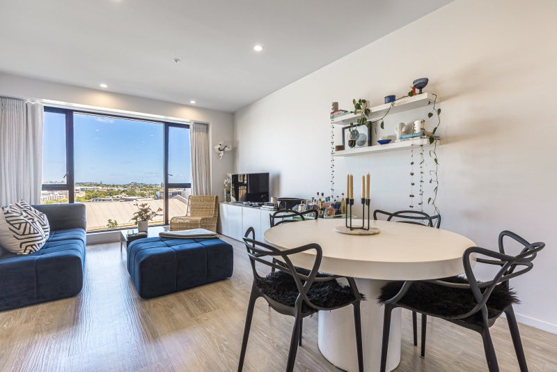 1004/8 Hereford Street, Freemans Bay, Auckland - Carousel 2