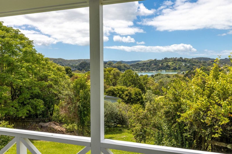 1 Causeway Road, Surfdale, Waiheke Island - Carousel 26