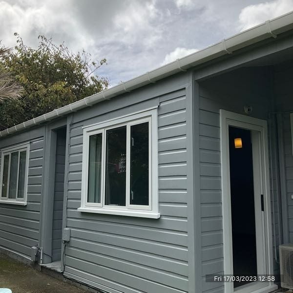 99 Queens Drive, Lyall Bay, Wellington - Carousel 2