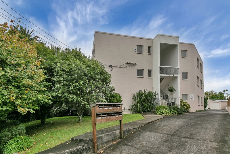 1/5 Curran Street, Herne Bay, Auckland - Carousel 17