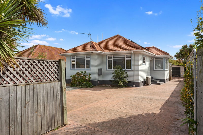 84 Bridge Street, New Brighton, Christchurch - Carousel 1
