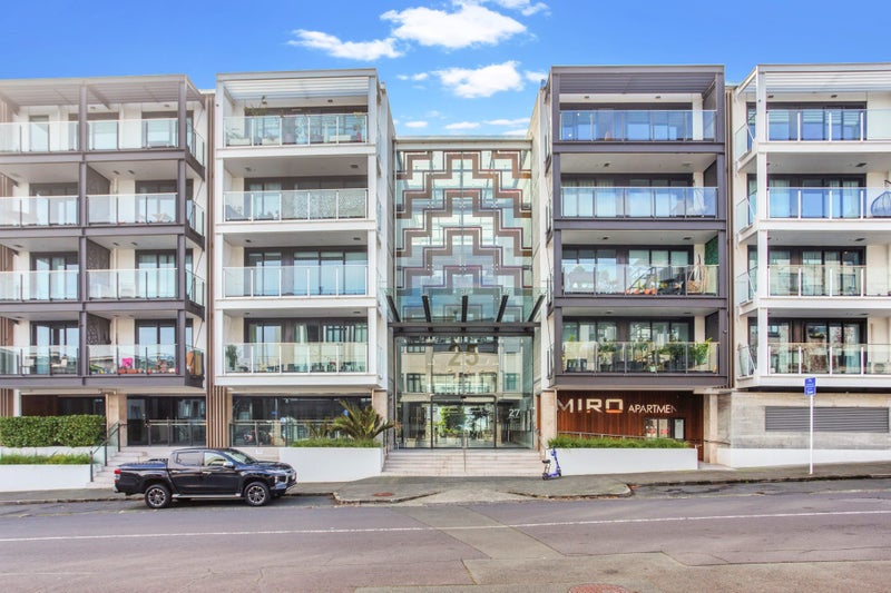 323/27 Enfield Street, Mount Eden, Auckland - Carousel 1