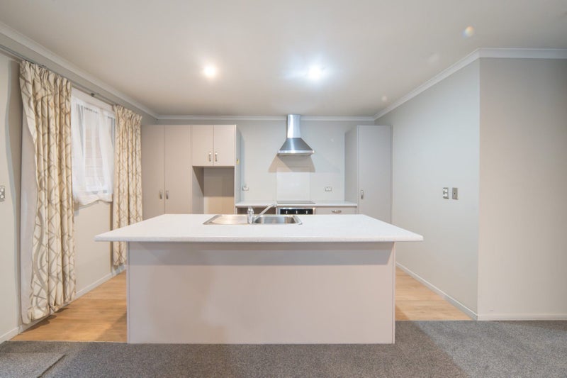 7D Bleakley Place, Hillcrest, Hamilton - Carousel 1