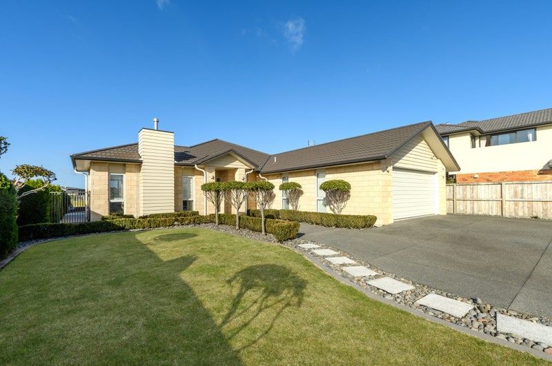 150 Oriental Parade, Papamoa Beach, Papamoa - Carousel 2