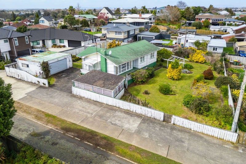 26 Waimarie Street, Nawton, Hamilton - Carousel 1