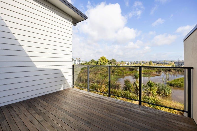 8/37 North Ridge Drive, Rototuna North, Hamilton - Carousel 2