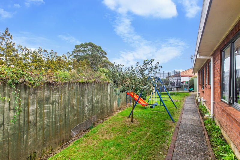 10 Sheriff Place, Randwick Park, Auckland - Carousel 12