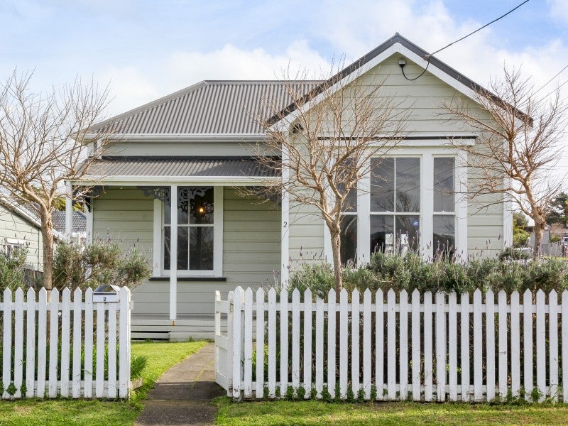 2 Kingwell Street, Moturoa, New Plymouth - Carousel 1