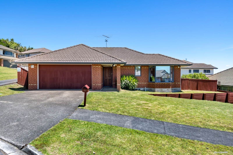 3 Lizzie Lane, Clover Park, Auckland - Carousel 1