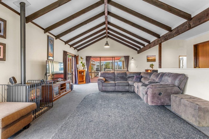 50 Royal Park Drive, Parklands, Christchurch - Carousel 2