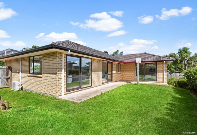 3 Ohau Court, Fairview Heights, Auckland - Carousel 2