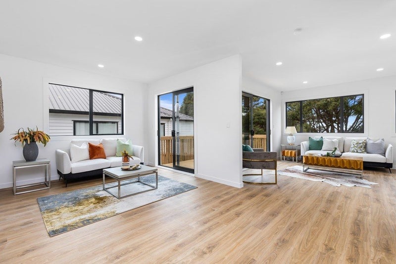 8 Te Wai Terrace, Orewa, Orewa - Carousel 2