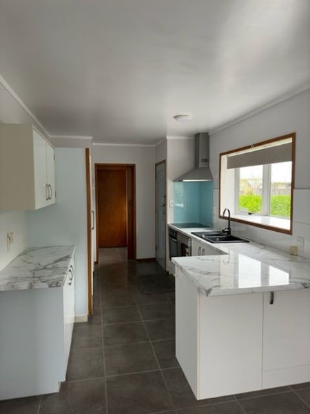 91A Galloway Street, Hamilton East, Hamilton - Carousel 2