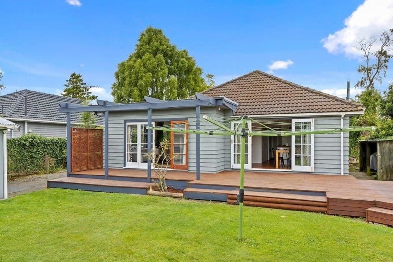 225 Knowles Street, St Albans, Christchurch - Carousel 11