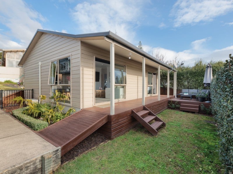 14B Seymour Place, Bellevue, Tauranga - Carousel 1